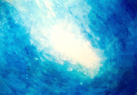 Fondo abstracto en tonos azules con un área iluminada en el centro.